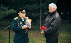 Леонид Якубович поздравил ветерана